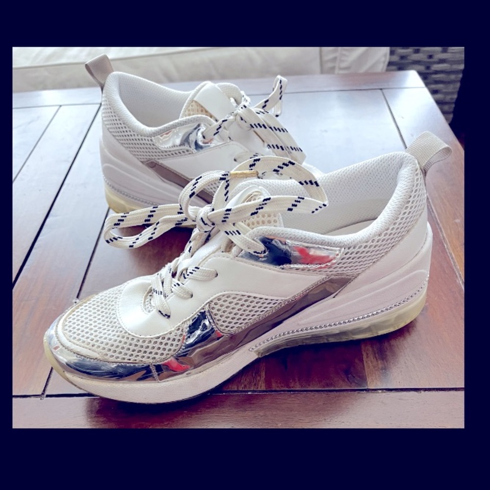 White Sneakers - Fabulous!